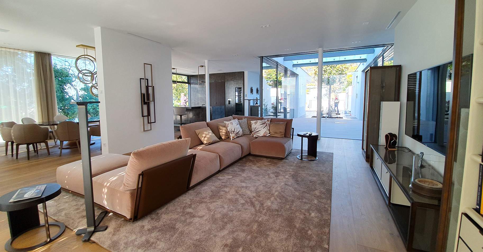 IP INTERIOR DESIGN