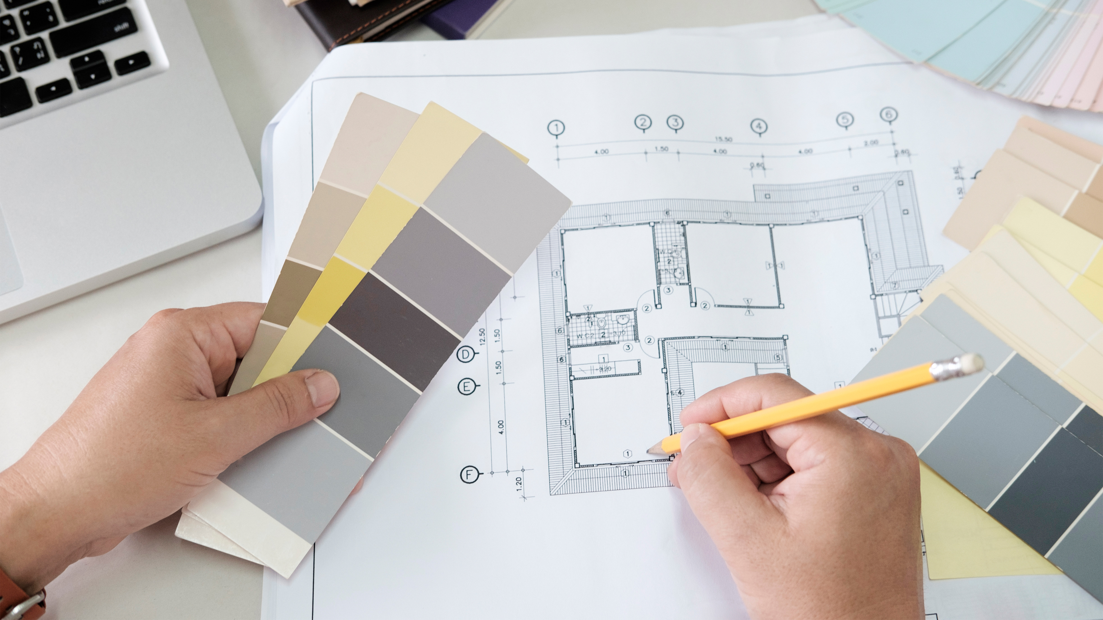 Skizze einer K&uuml;che und Farbauswahl