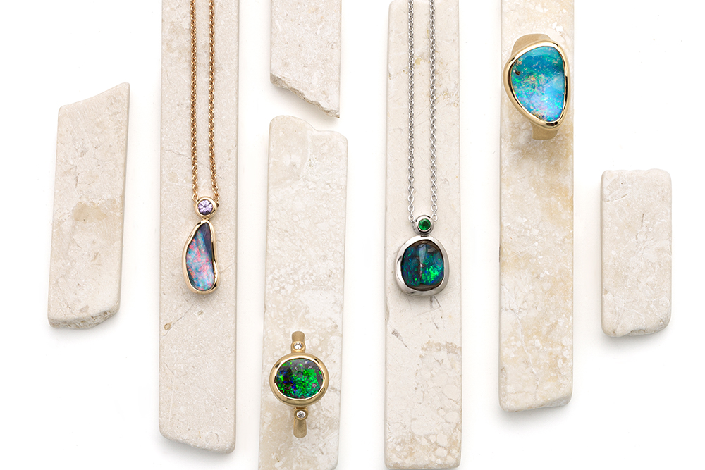 Dekorative Darstellung von Opalschmuck