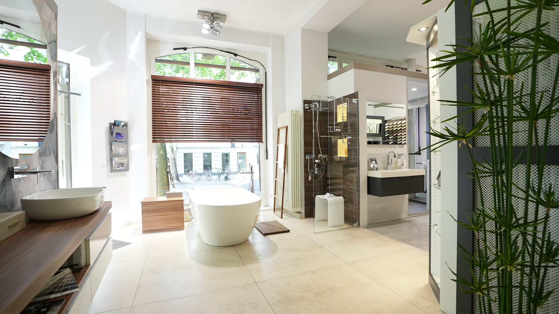 Moderne Badausstellung von bagno Badstudio in Mainz &ndash; hochwertige Badgestaltung und individuelle Badsanierung aus einer Hand