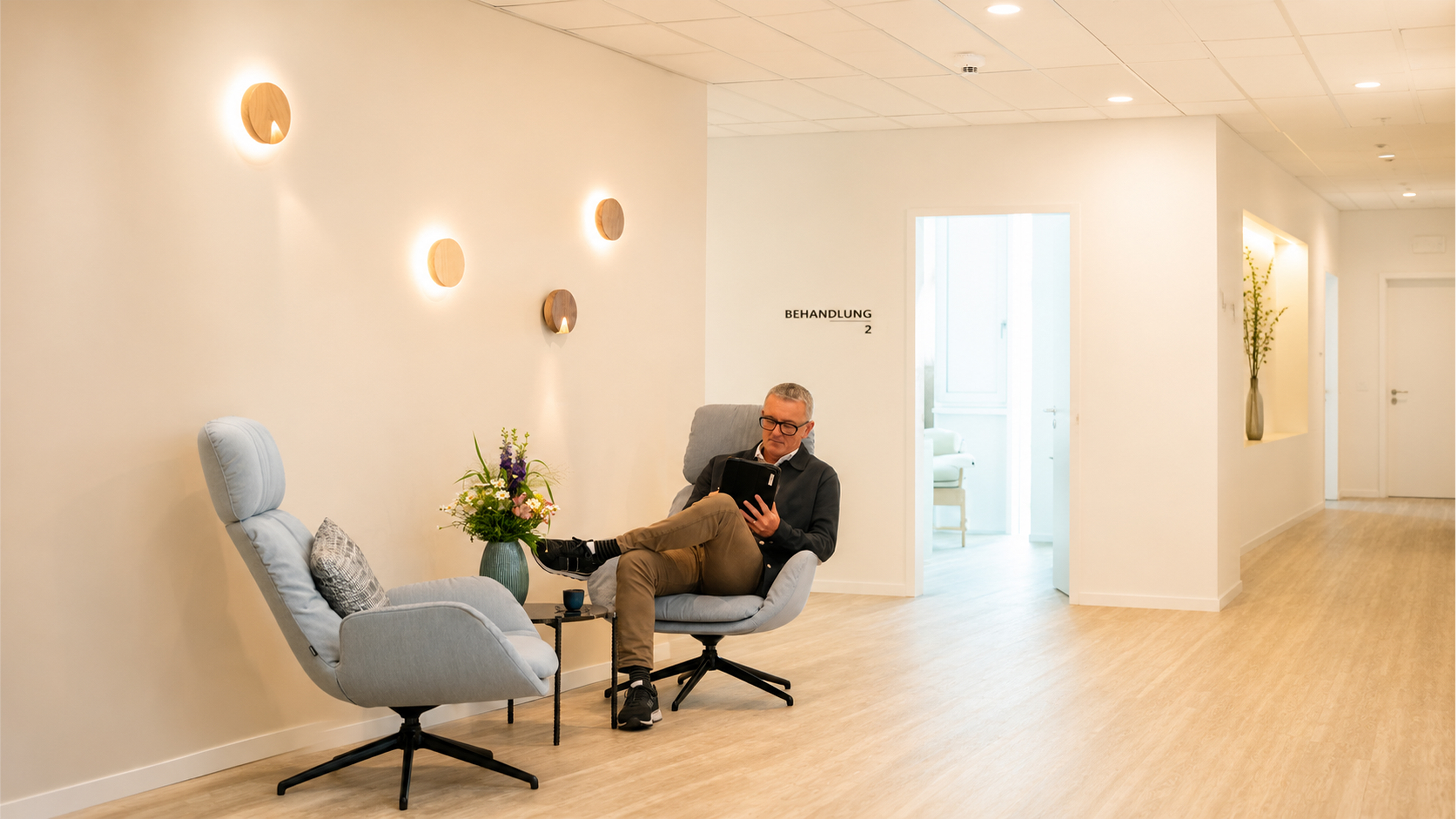 Ruhiger Praxisbereich für ganzheitliche Beckenbodentherapie und Schmerzbehandlung in Stuttgart