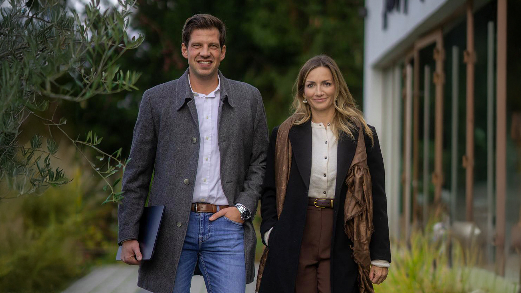 Nora und Christopher Haak von H/H Home & Living als Immobilienmakler in Stahnsdorf