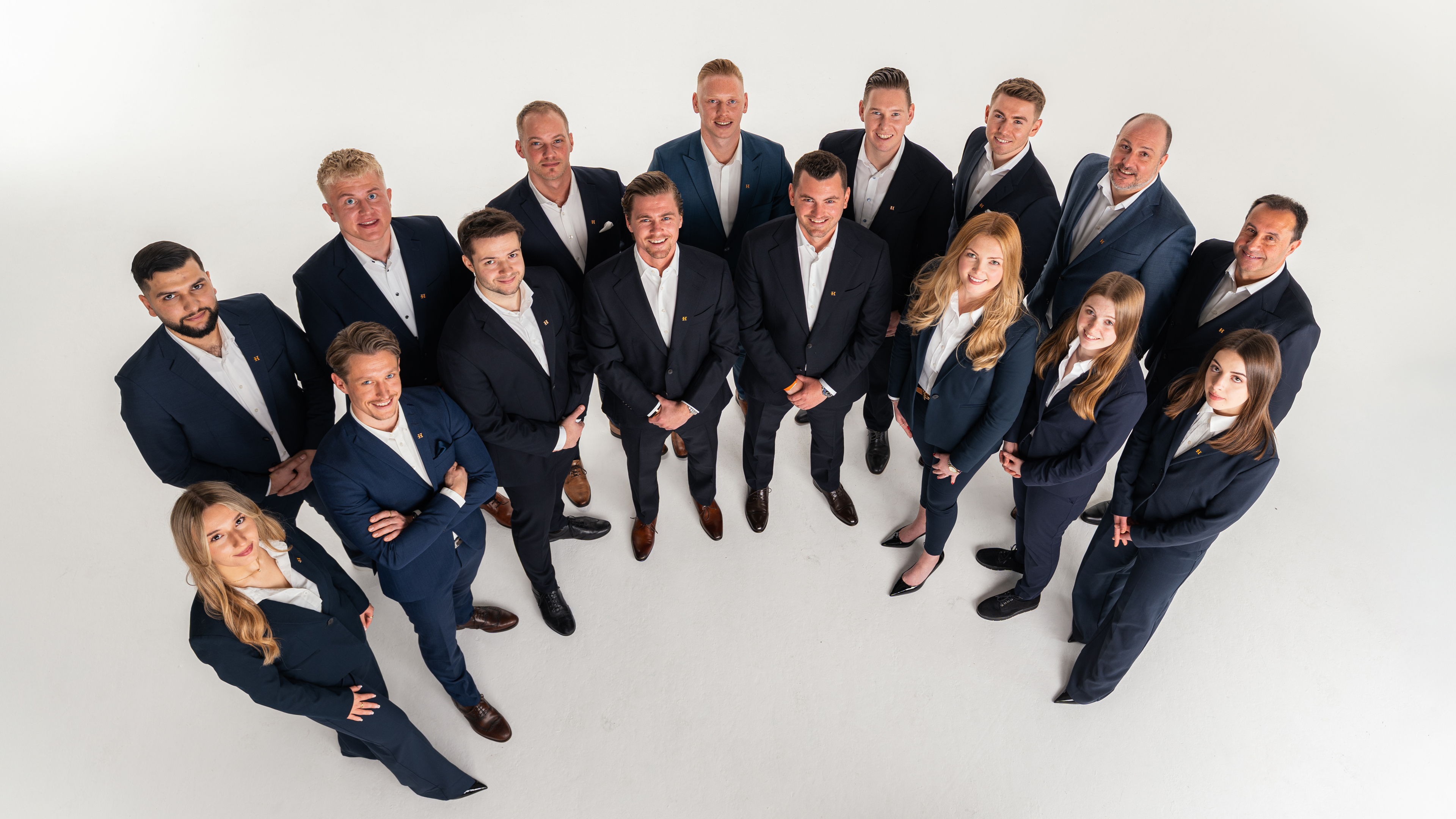 Team der HAUBNER GROUP Immobilien in Bremen – Experten für Bewertung, Vermarktung und Immobilienverkauf