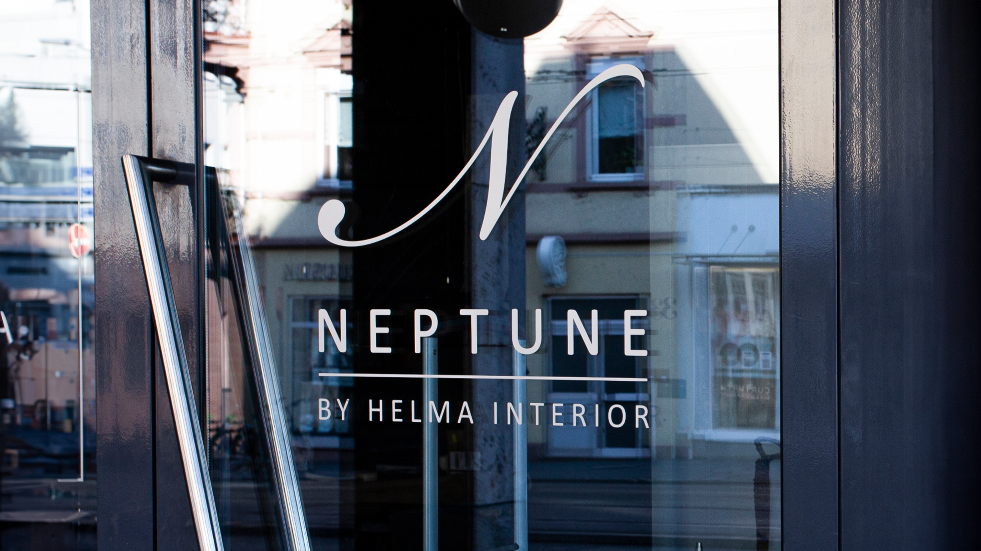 Schriftzug Netune by Helma Interior