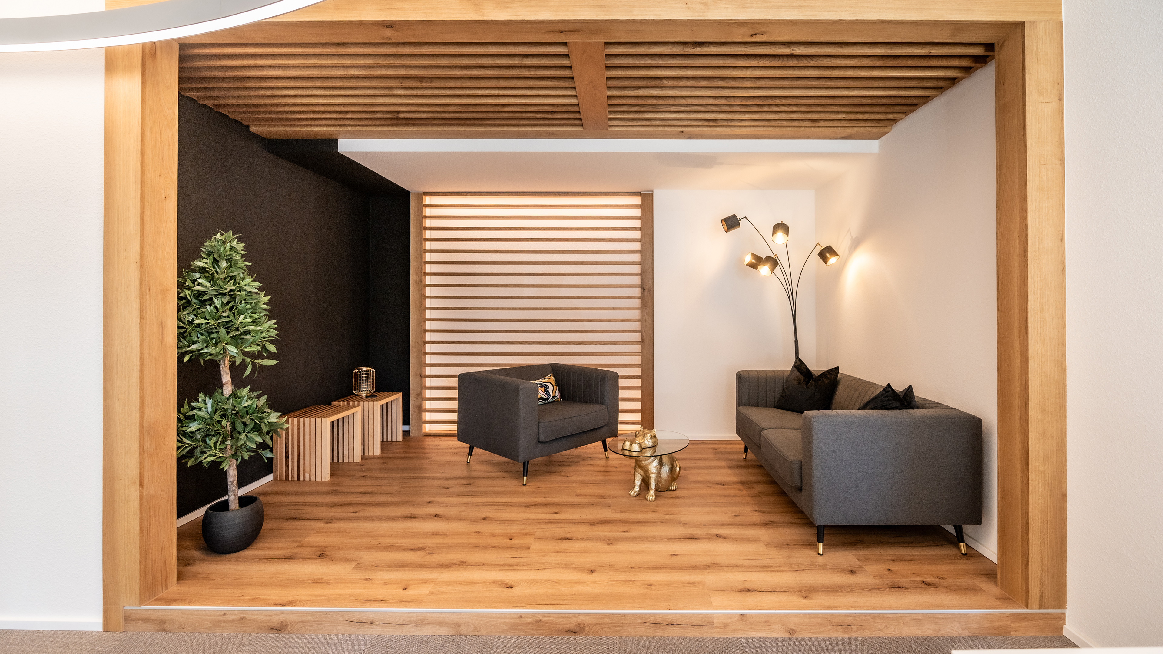 Wartebereich B&uuml;ro IMMOBILIEN SCHMIDe