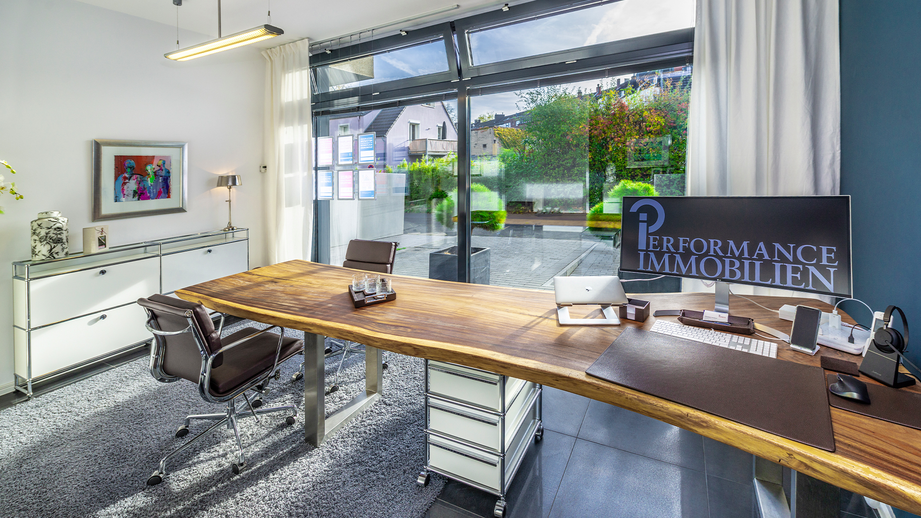 Büro von Performance Immobilien in Düsseldorf – professionelle Beratung zu Kapitalanlageimmobilien, Neubau und Bestand.