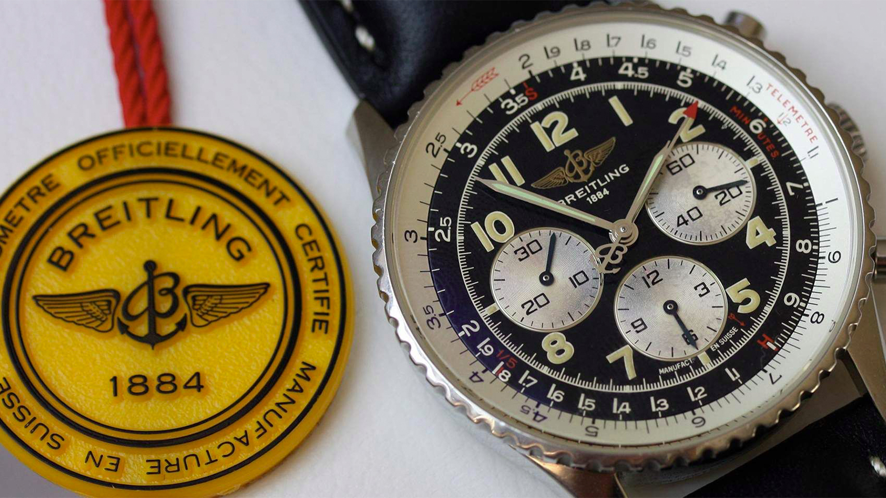 Breitling Navitimer Chronograph mit Chronometer-Zertifikat bei TimesValue: Legend&auml;re Pilotenuhr f&uuml;r Uhrensammler in Frankfurt.