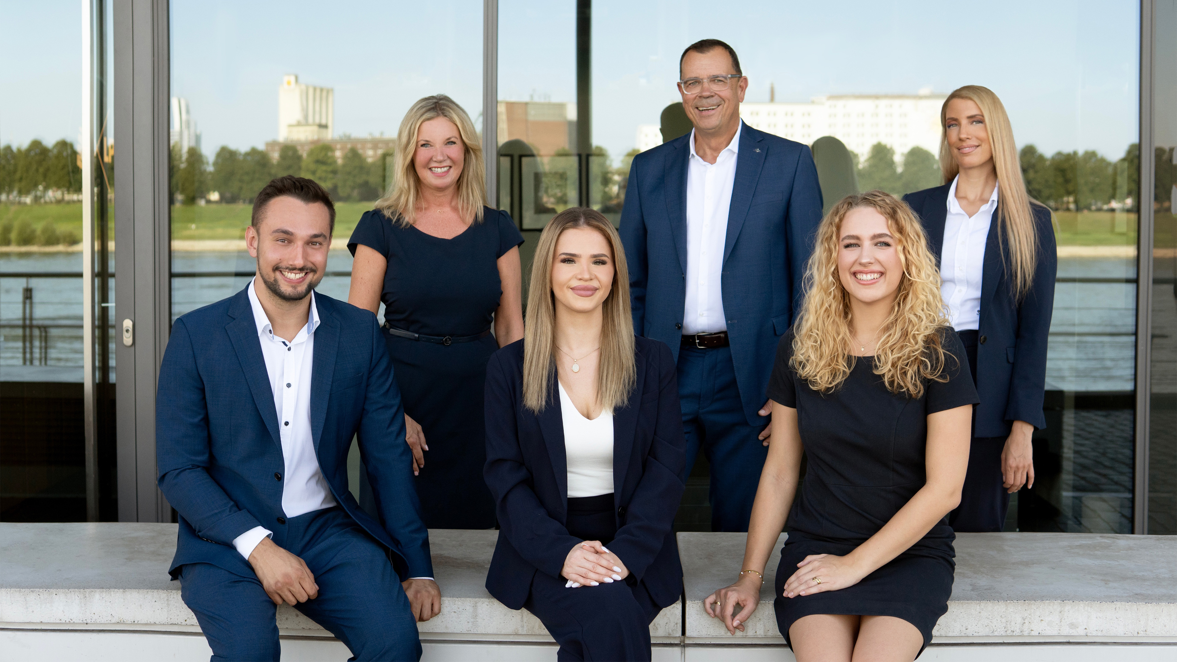 Teambild von Poll Immobilien Lindenthal