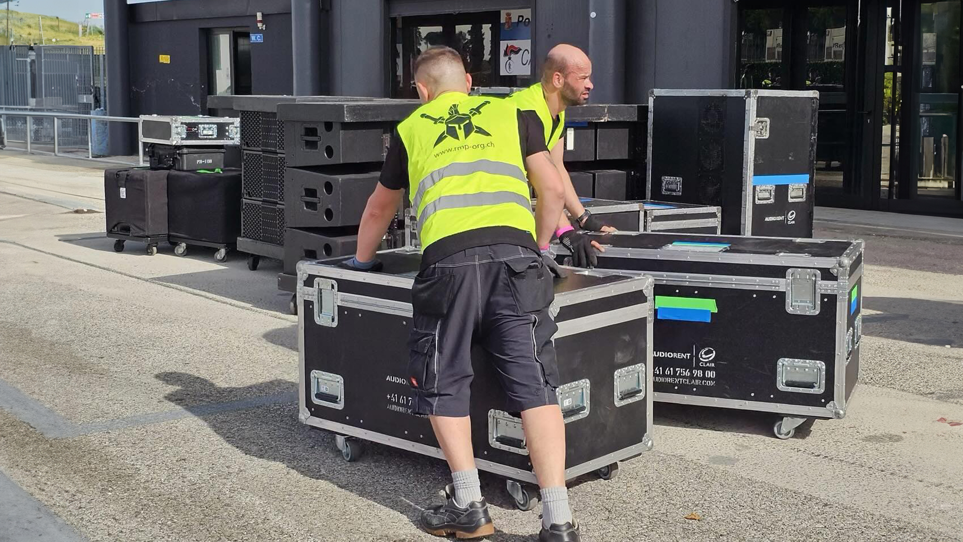 Crew von rmp Eventservice beim Aufbau
