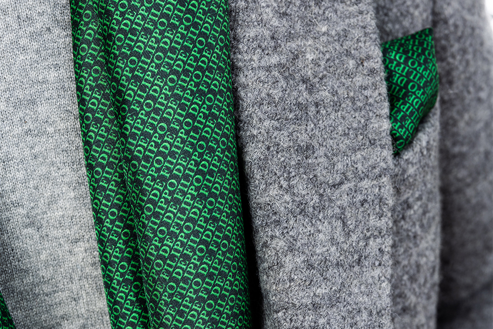 Strickanzug mit Grüner De Filippo Uomo Krawatte