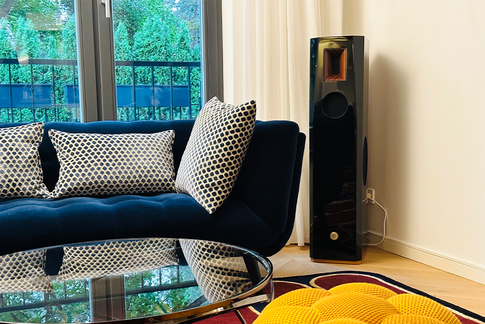 Premium High-End-Audioanlage von SoundSpace Systems kombiniert innovative Audiotechnik mit modernem Interior-Design.