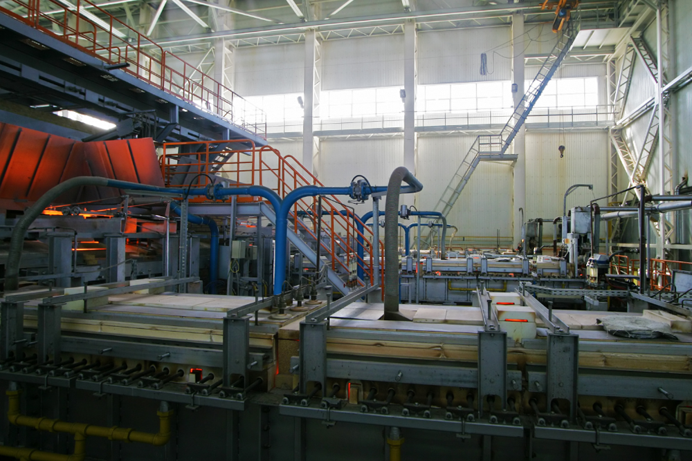 Industrielle Schmelzanlage für den technischen Ablauf bei der Edelmetallverarbeitung