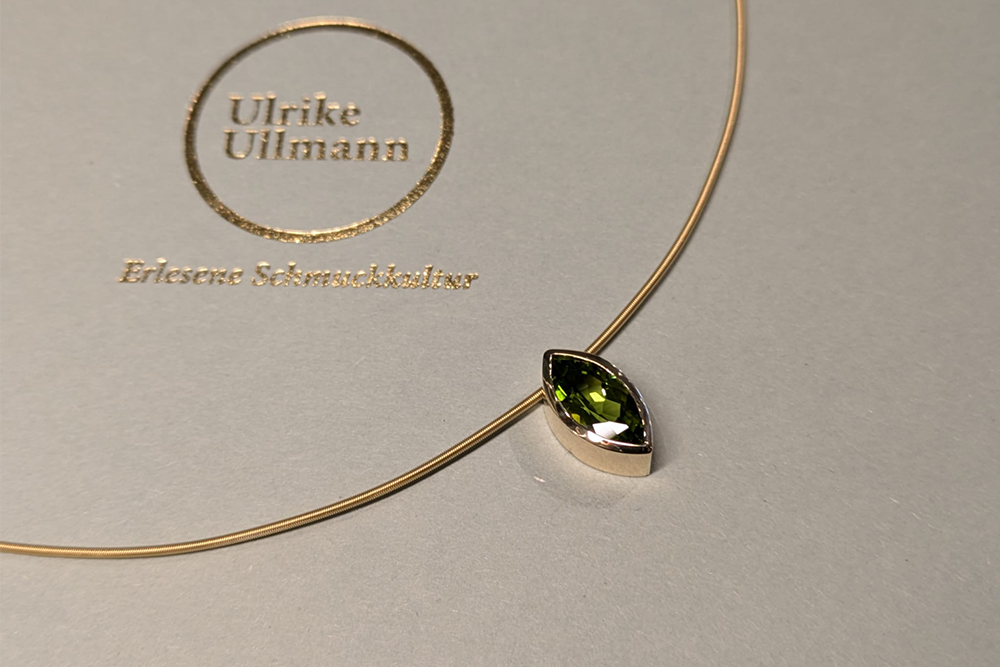 Schmuck, Schmuckdesign, Goldschmied, Handwerk, Trauringe, Ketten, Ohrringe