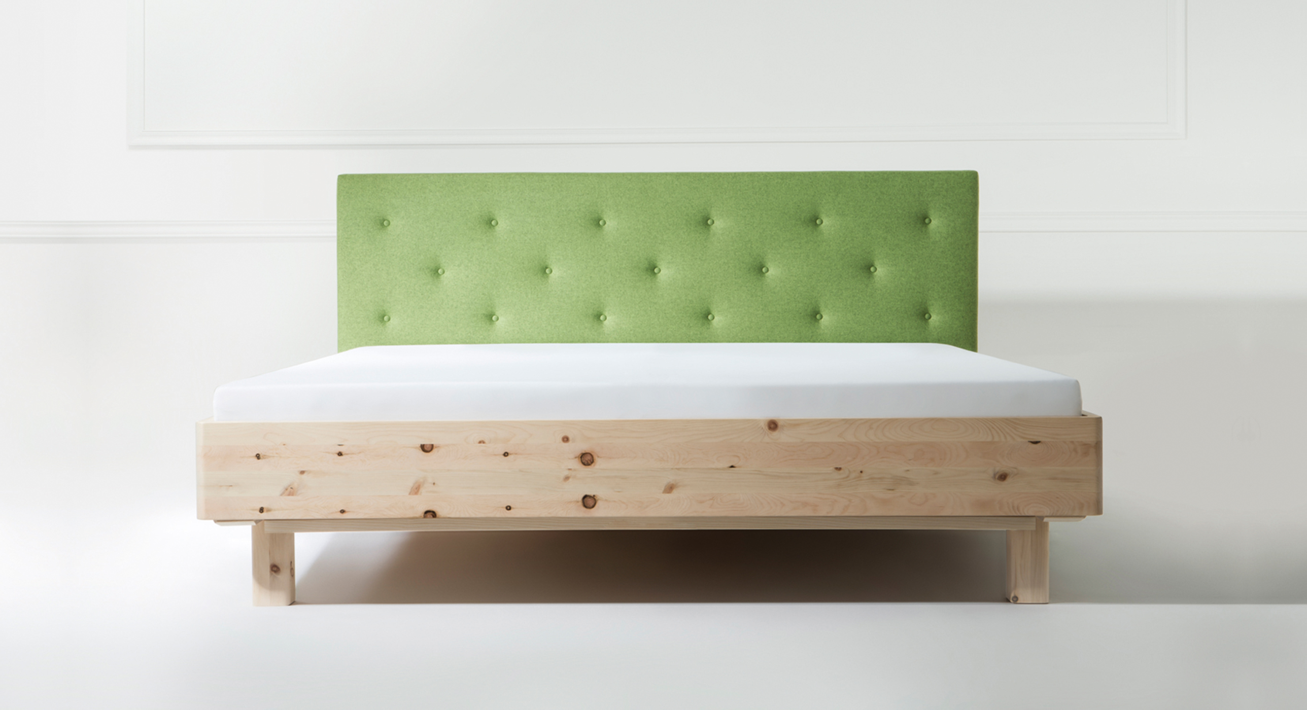 caprice betten, Berlin, Bettgestell, Zirbe, Holz der Zirbe, Zirbenmöbel, Zirbenbett, gesunder Schlaf, Massivholzbetten