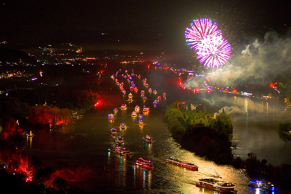 Stilpunkte-Blog: Rhein in Flammen, gesehen vom Drachenfels