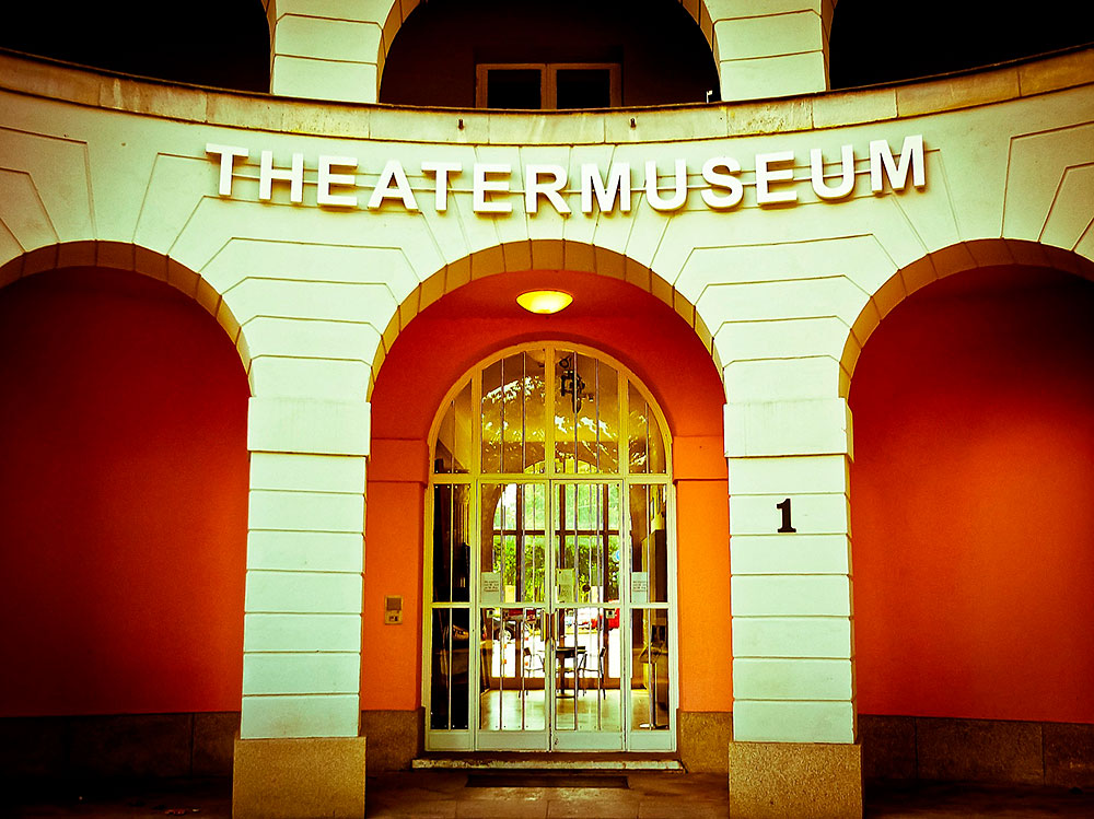 STILPUNKTE-Blog: Das Theater-Museum Düsseldorf nimmt an der Nacht der Museen 2019 teil.