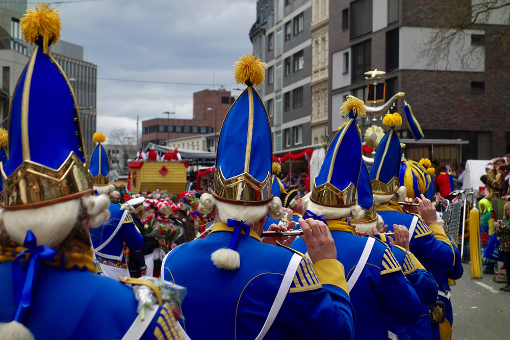 Stilpunkte-Blog: Kölner Prinzengarde, Karneval in Kölle. Foto: adobe stock