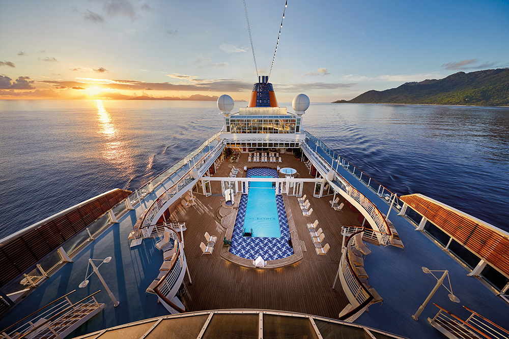 Stilpunkte-Blog: MS Europa Pooldeck. Foto: Hapag Lloyd Cruises