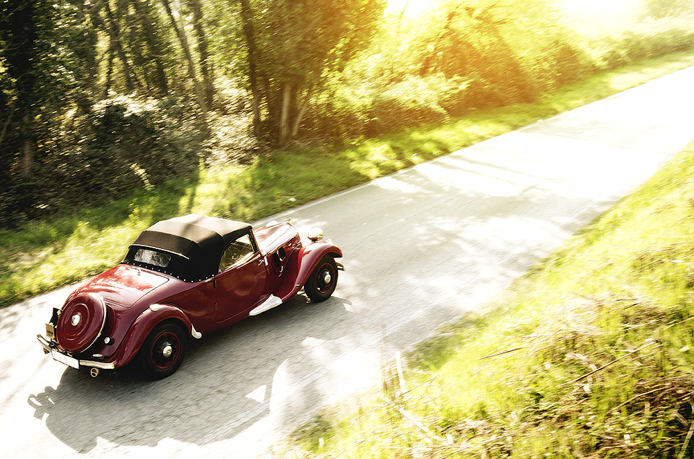 Stilpunkte: Mit dem Cabrio-Oldtimer mieten unterwegs ins Grüne