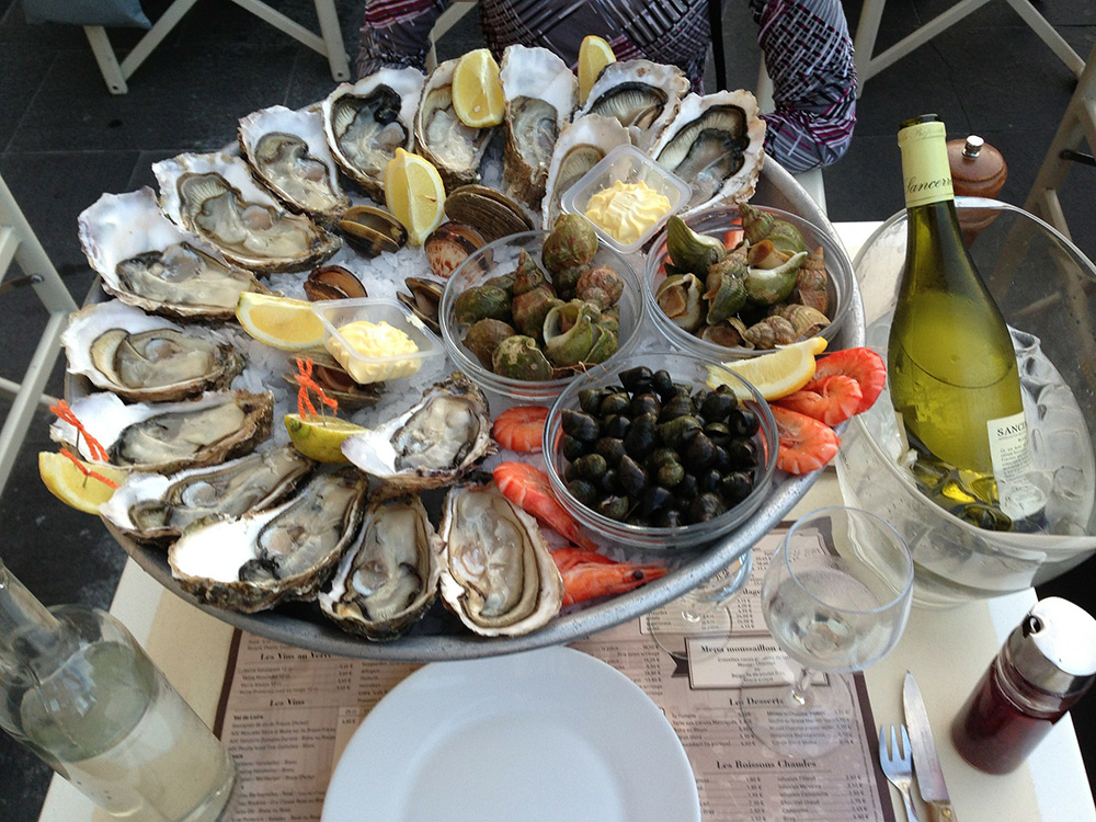 Stilpunkte-Blog: Gaumenfreuden im Urlaub in der Bretagne, Fischgerichte, Muscheln, Austern und Hummer bei gutem Wein. Französische Lebensart.