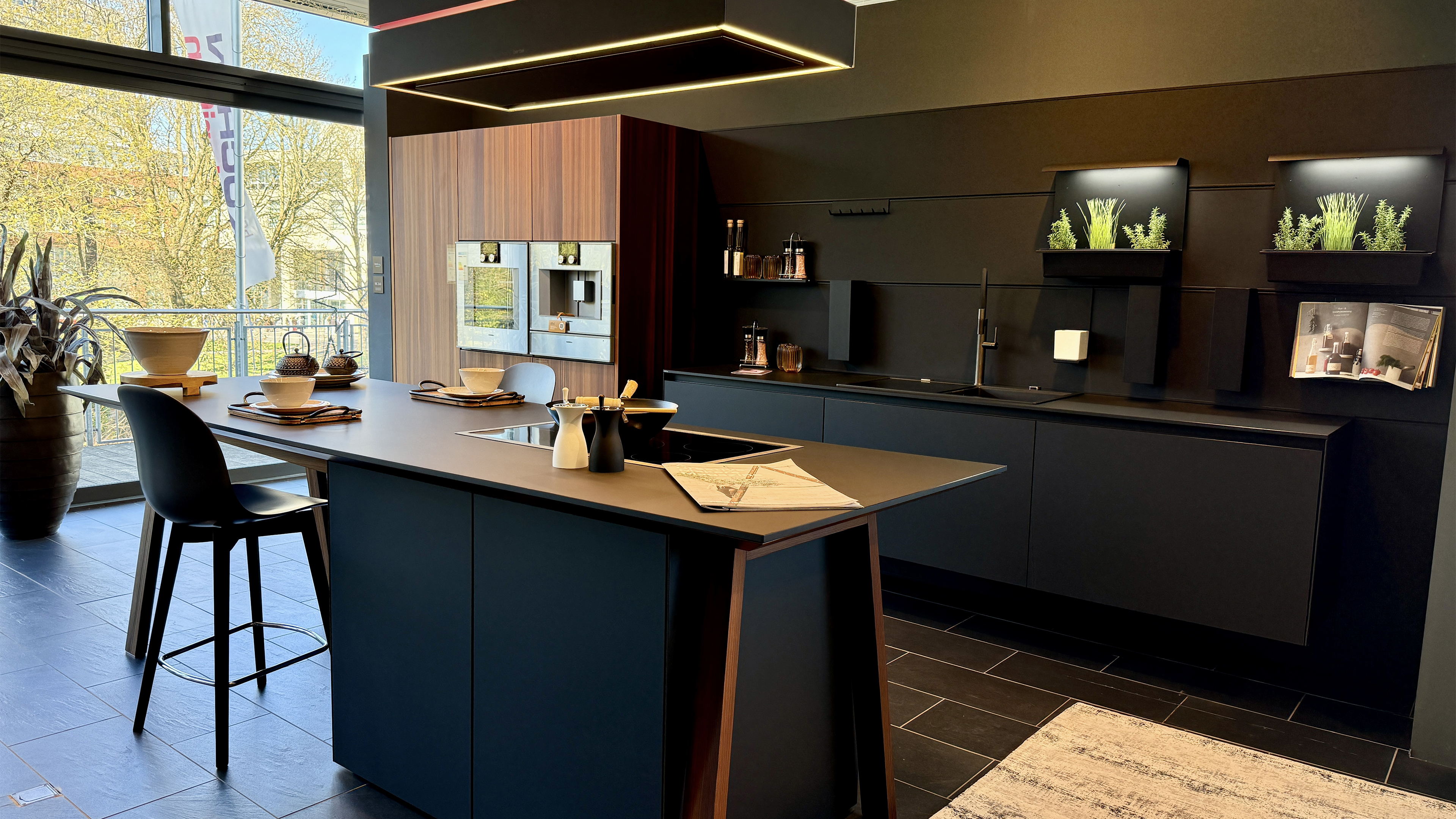 Küchenstudio, Einbauküchen nach Maß, Designküche planen