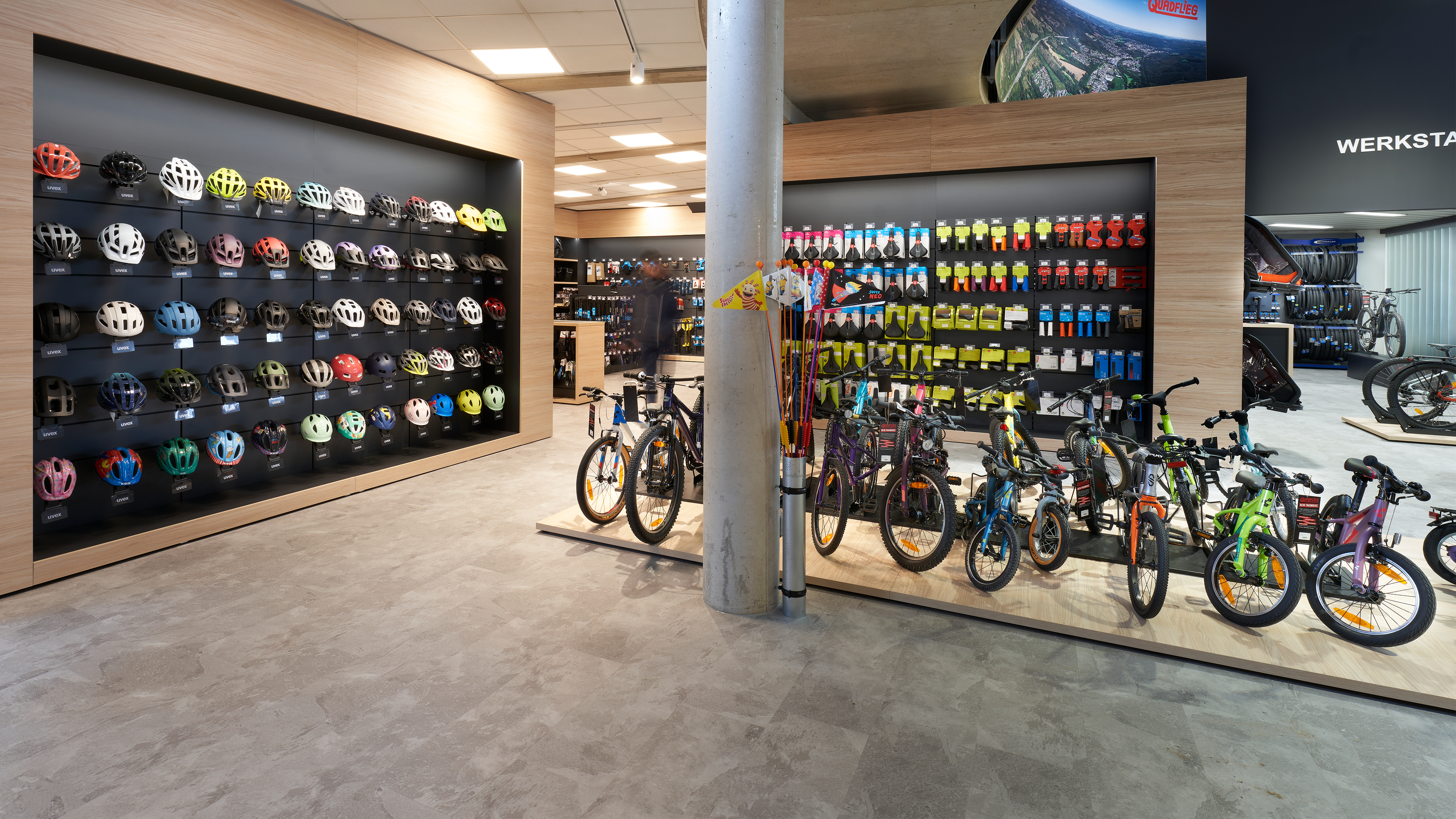 Fahrradhändler, Schlösser, Fahrradgeschäft, Mountainbike, E-Bike