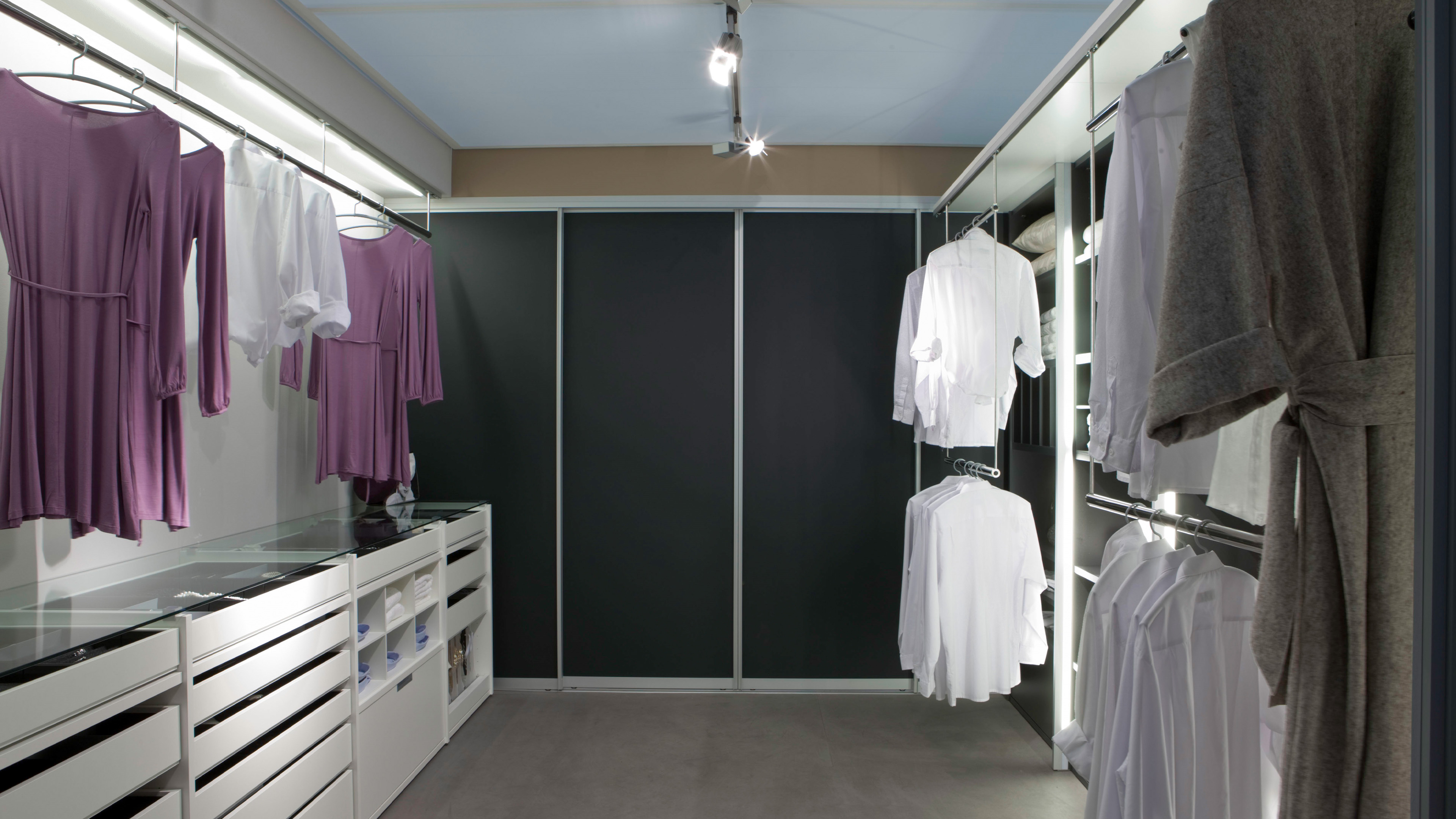 Designmöbel, Raumausstatter, Möbelgeschäft,