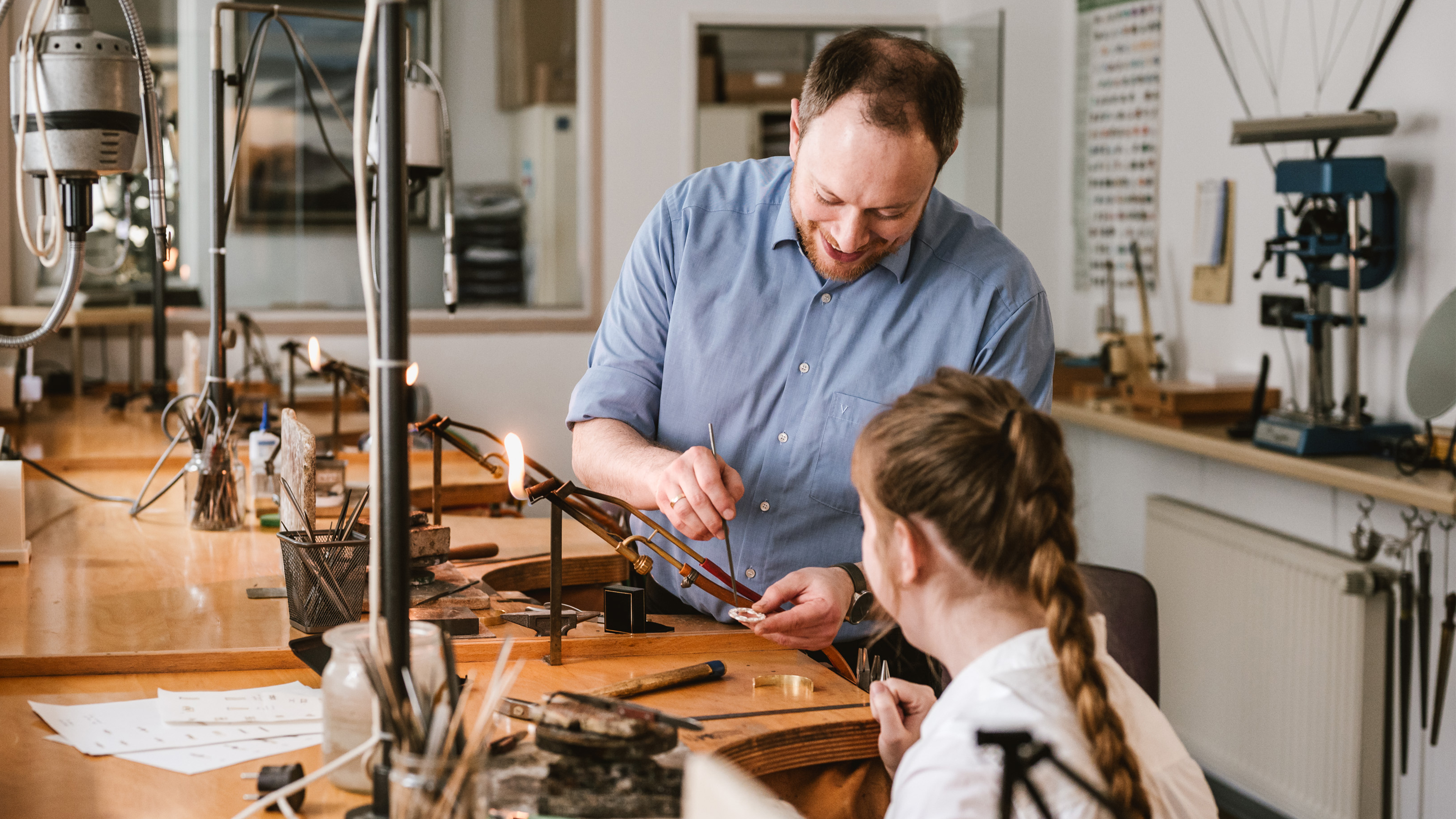 Goldschmied, Goldschmiedewerkstatt, Schmuck Restauration, Schmuckreparatur, Goldschmuck, Platinschmuck, Verlobungsring